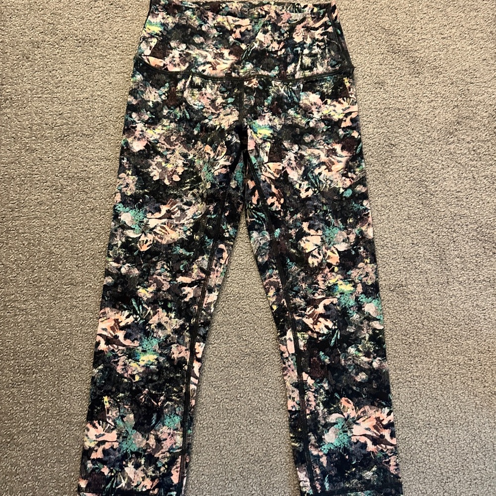 Lululemon Athletica align 21” Black and Pink floral pattern Leggings